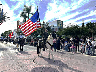 ﻿En Hialeah, Doral, Miami Beach y Homestead. ﻿Resaltan sacrificio y coraje de  veteranos por la democracia