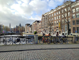 Ámsterdam, una urbe de innovación y recuerdo