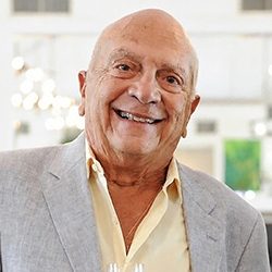 Dr. Andrés Mauricio Candela
