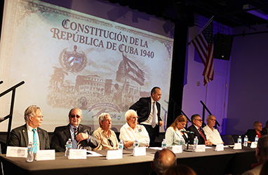 ‘El pueblo y el exilio deben legitimar la Constitución del 40’: Cason