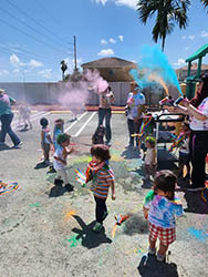 Feliz Holi: una explosión de colores y aprendizaje