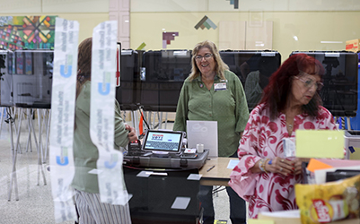 El voto latino cobra entusiasmo en la votación anticipada en Miami