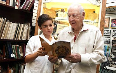 Un día de literatura en ‘Sentir Cubano’. Álvaro Álvarez presentó su libro ‘Cubanos extraordinarios’