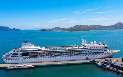 Unos 200 pasajeros de Europa y América desembarcados de crucero sin combustible en Camboya
