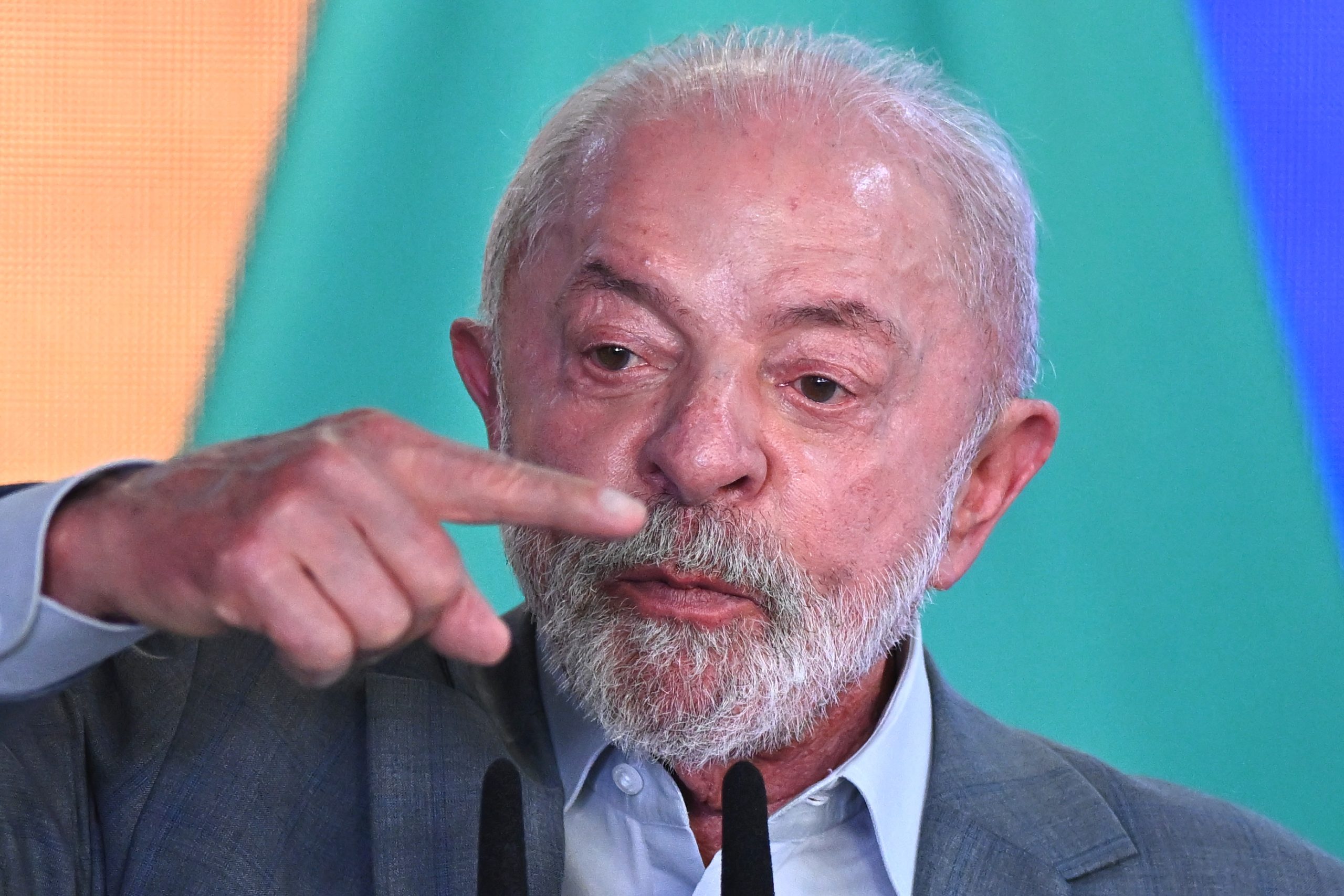 La campaña de Lula pide anular candidatura de Flávio Bolsonaro por injerencia de Meta y X