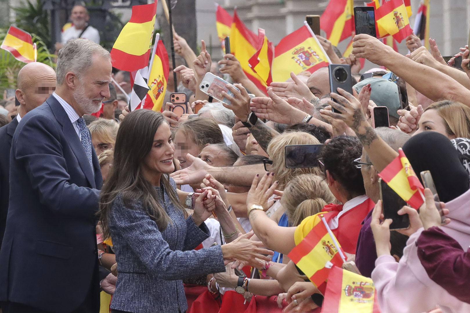 Felipe VI subraya la españolidad «innegociable e indiscutible» de Ceuta y Melilla