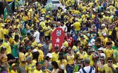 Flávio Bolsonaro afirma que Brasil «se cansó de esperar» con Lula y quiere «cambio»