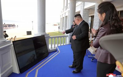 Kim participa en pruebas de drones, misiles y lanzacohetes en plena tensión intercoreana