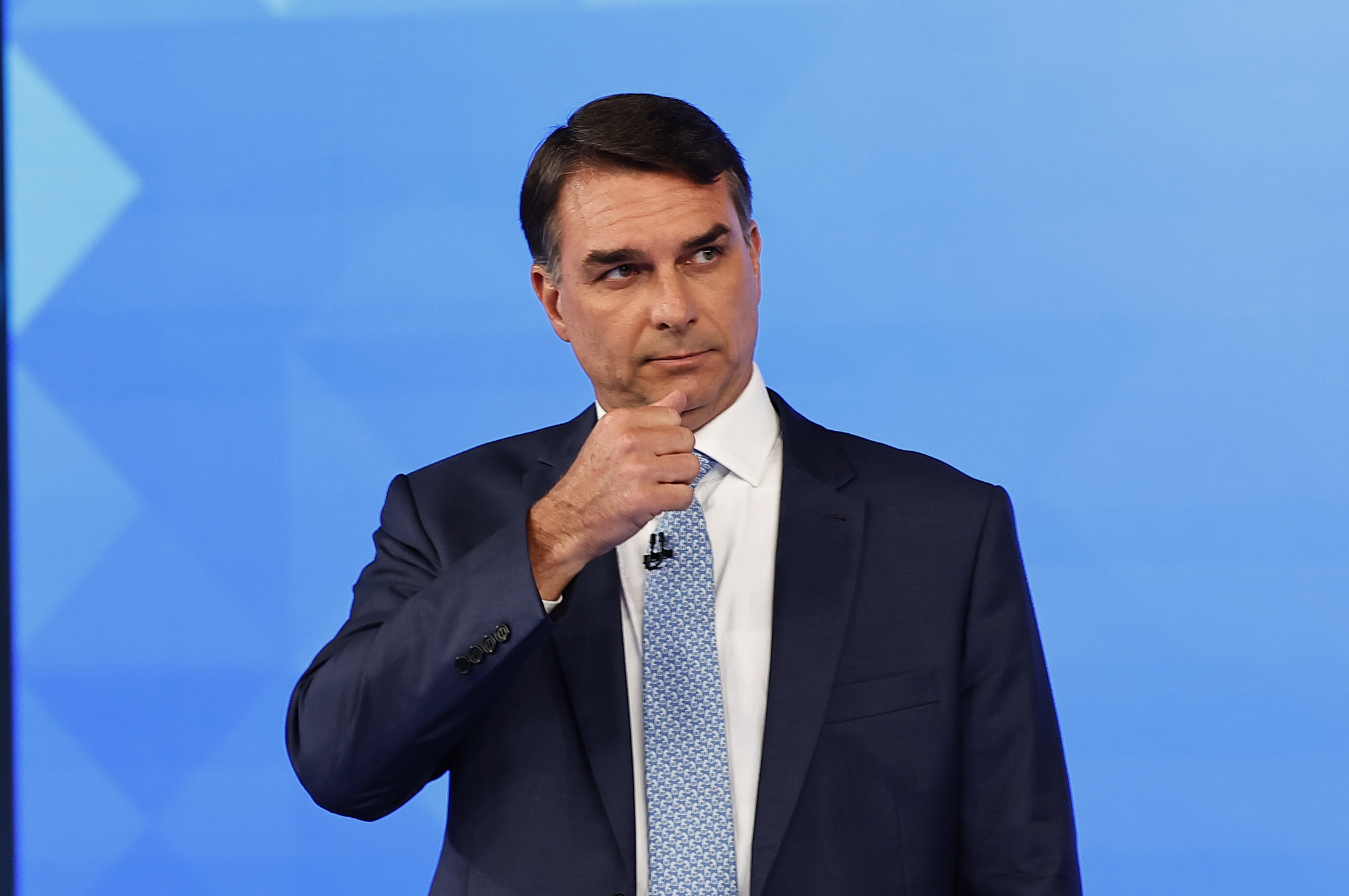 Argentina confirma que Flavio Bolsonaro hizo escala en el país rumbo a Ecuador