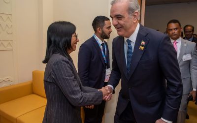 Abinader y Delcy Rodríguez abordan cooperación energética y consular en reunión en Roma