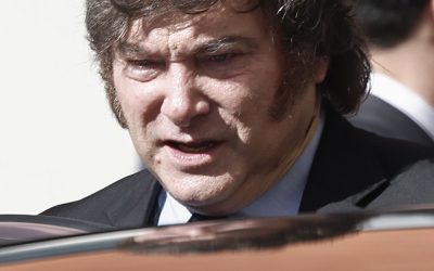 Milei llama de nuevo «ladrón corrupto» a Pedro Sánchez tras su polémico viaje a Madrid